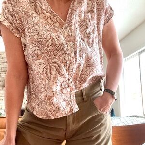 C&C California Neutral Pink Linen Floral Blouse